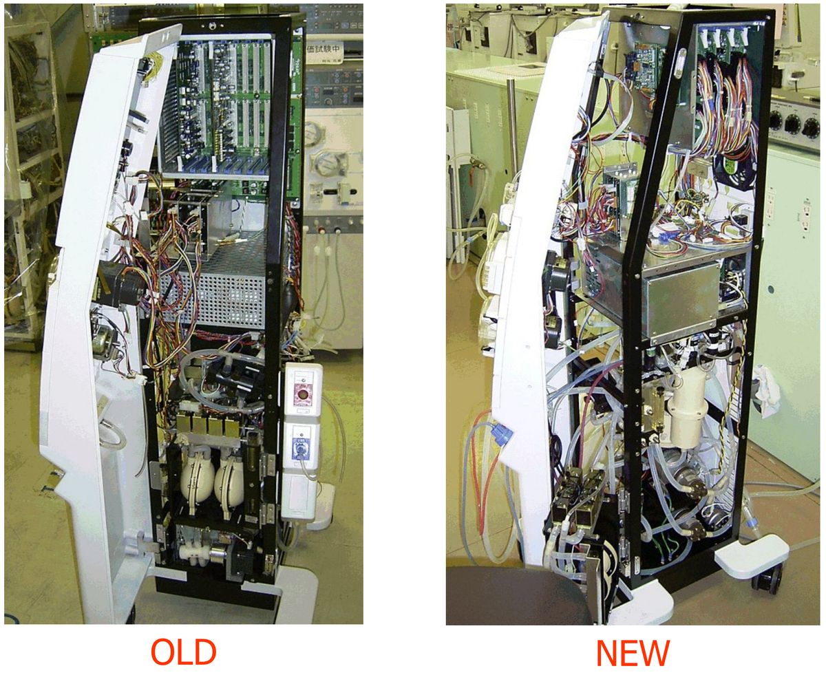 人工透析装置の内部。左が以前の機種、右が新しい機種